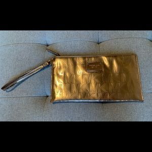 Michael Kors Rose Gold Wristlet